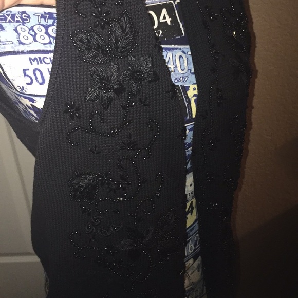 Vest 🍁 - Picture 3 of 5